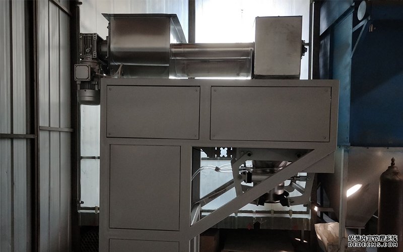 猫砂颗粒定量包装机:精度高,速度快,节省人