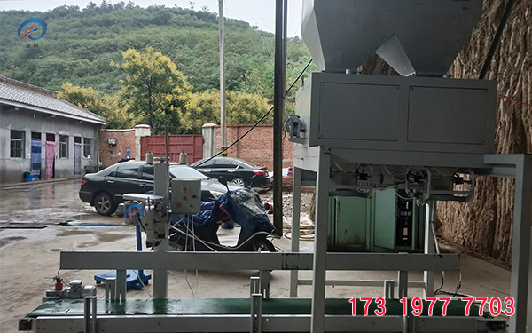 水稻壮秧肥粉剂包装称 水稻壮秧肥粉剂包装称.jpg